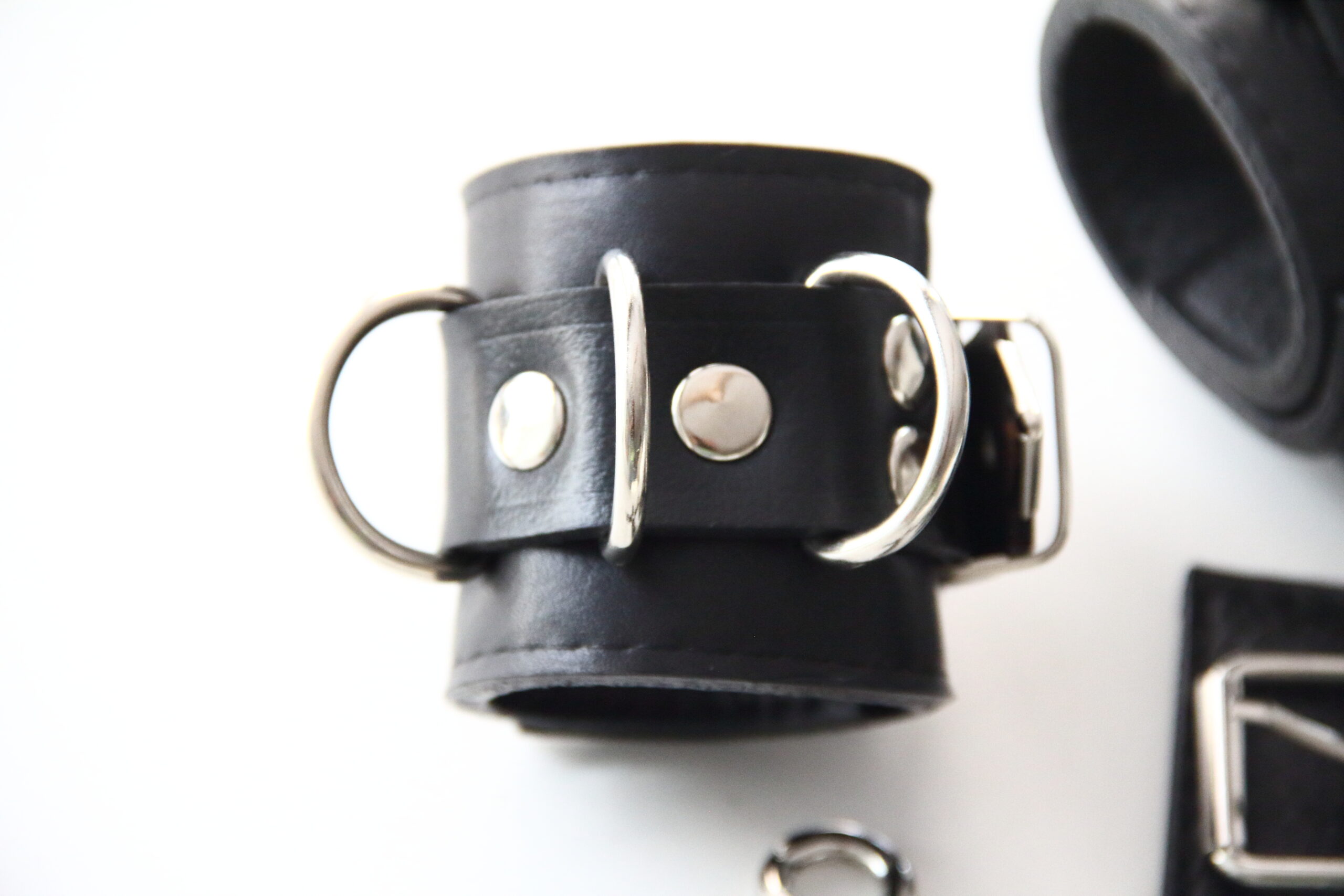 BDSM Kelepçe Seti (Profesyonel)