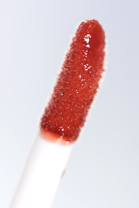 SECRET PLAY Lip Gloss Vibrant Kiss' Çilekli Sakız Aromalı Dudak Parlatıcı, 6 gr