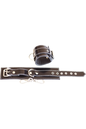 Patent Leather Handcuff Set