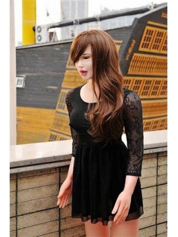 Censan Esmer Victoria Büyük Boy Titreşimli Sesli Realistik Şişme Kadın