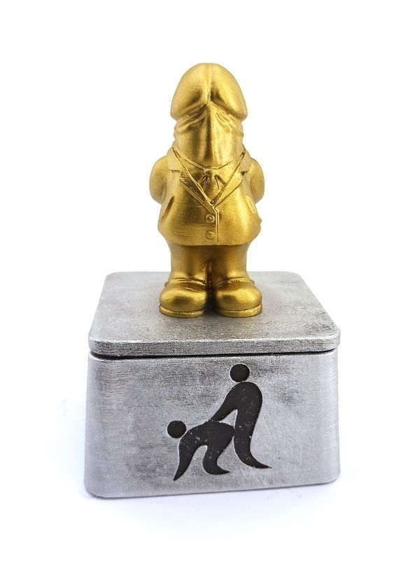 Dick Of The Year – Ödül Heykeli Model 4