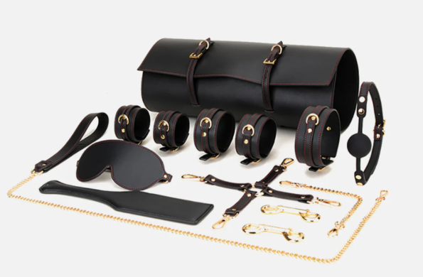 Hakiki Deri BDSM Ekipmanları Nasıl Seçilir? El Yapımı Collar, Kelepçe, Harness ve Flogger Rehberi görsel 1